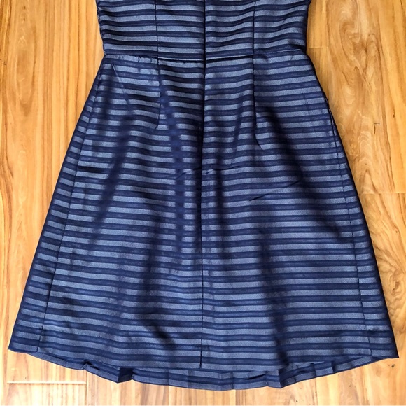 Elegant Striped Blue Dress - Picture 6 of 8
